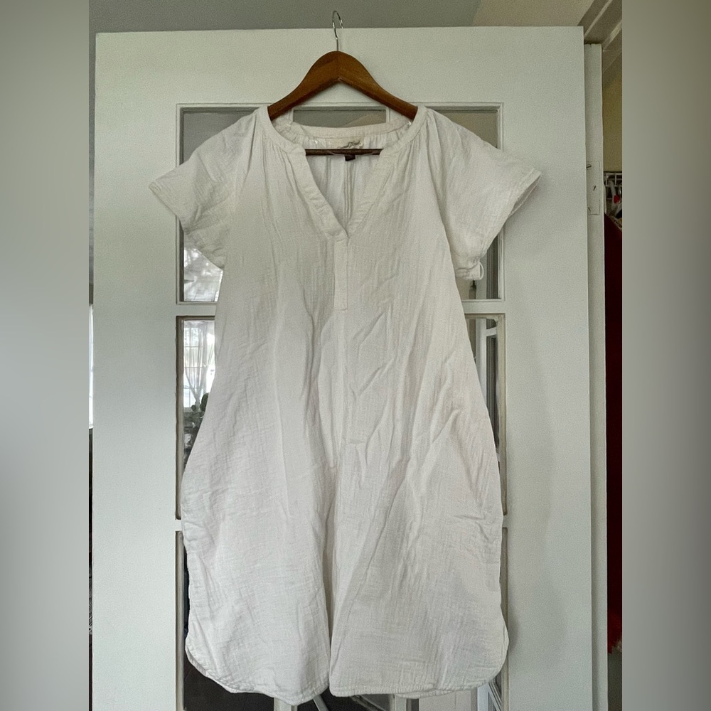 Universal Thread White Shift Dress